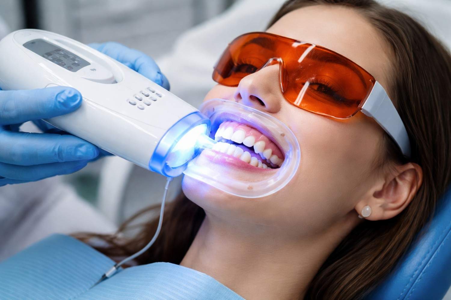 Teeth Whitening & Smile Design